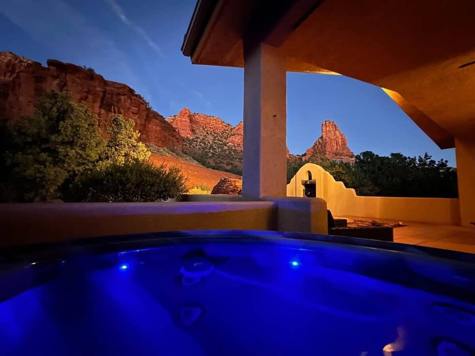 Night time hot tub in the starry skies