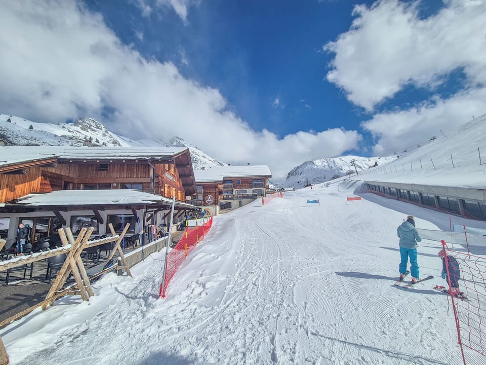 Snow and ski sports