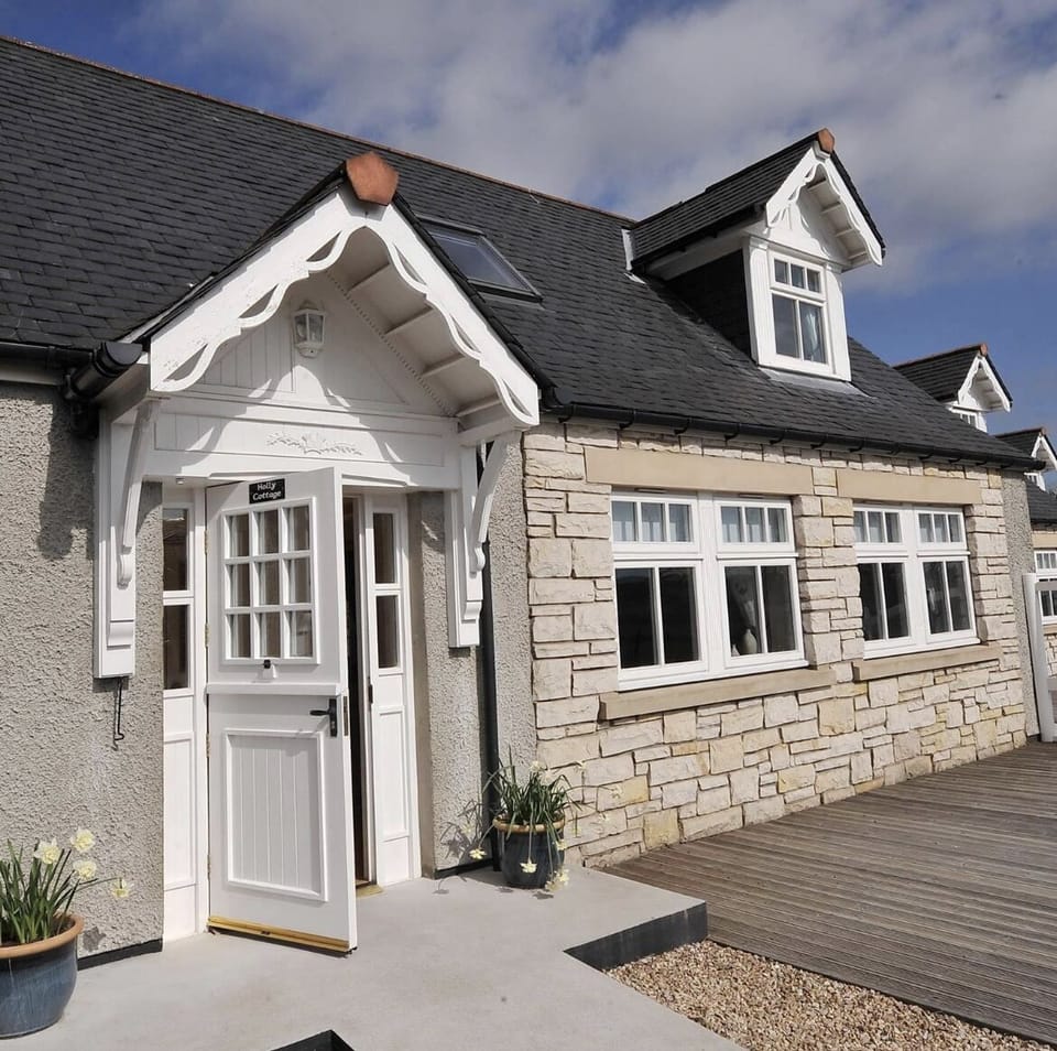 Outside of Holly Cottage