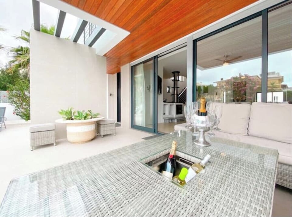 covered patio area