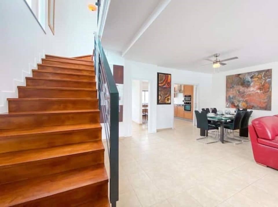 Stair case leadig to first floor