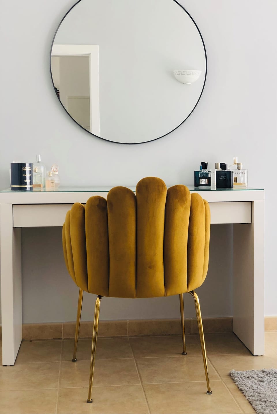 Master Bedroom Desk/Dressing Table ad chair