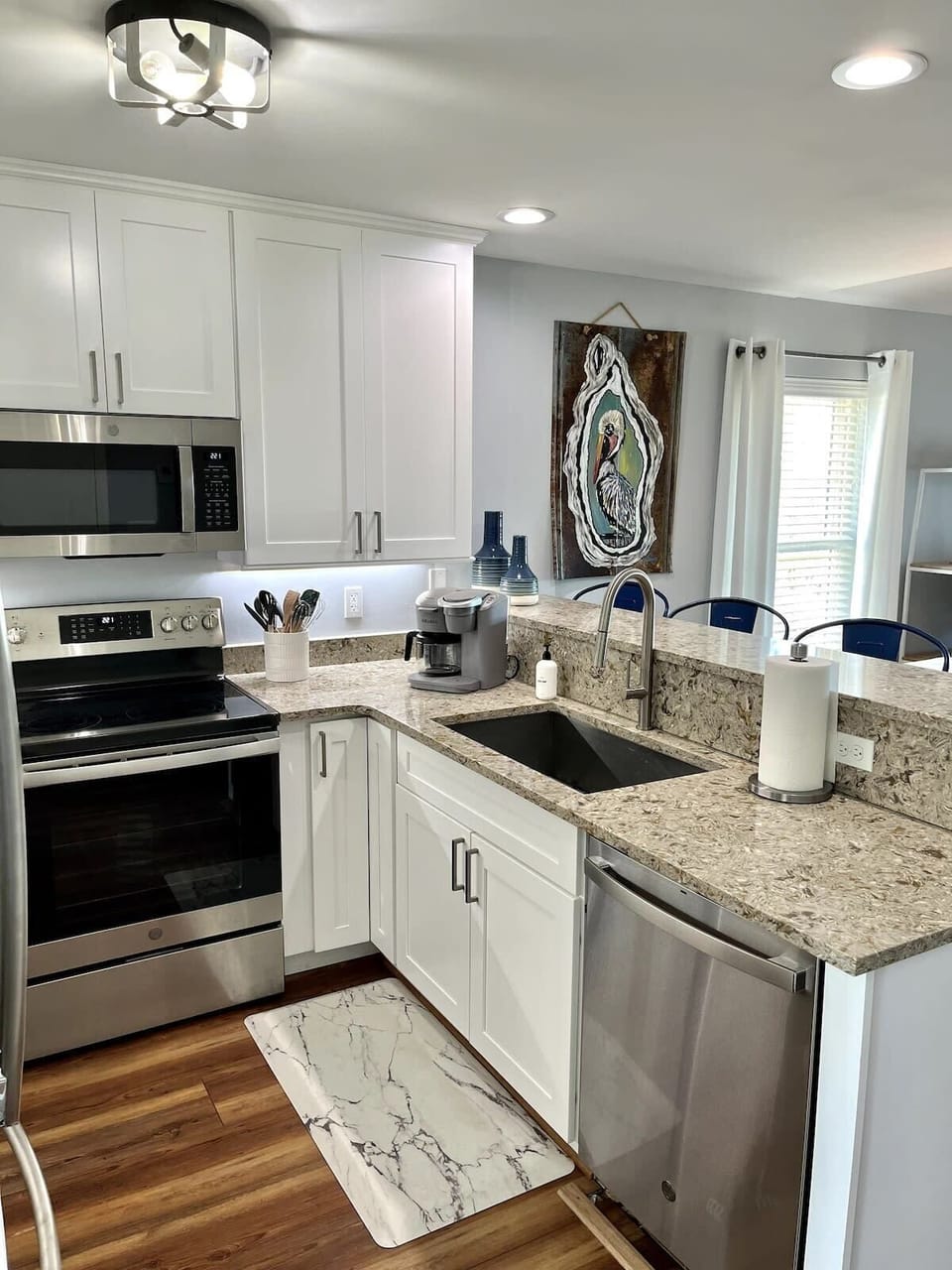Fully Stocked Kitchen