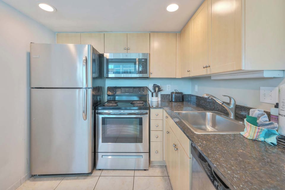 Large Kitchen Area