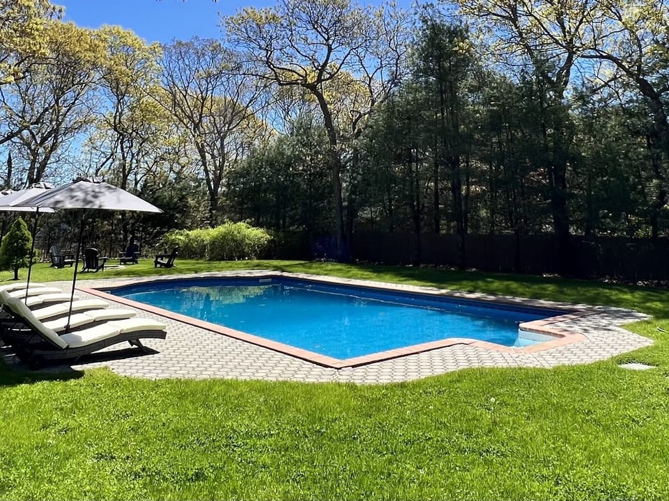Heated 20x40 pool with full sun exposure all day. Lounge deck attached 