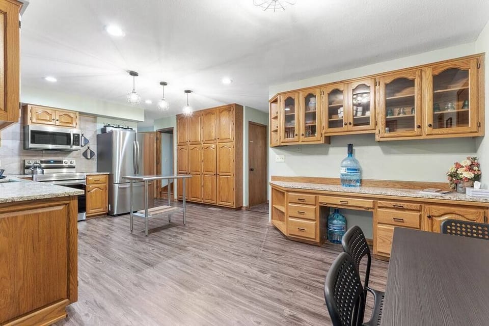 Spacious work area in the kitchen