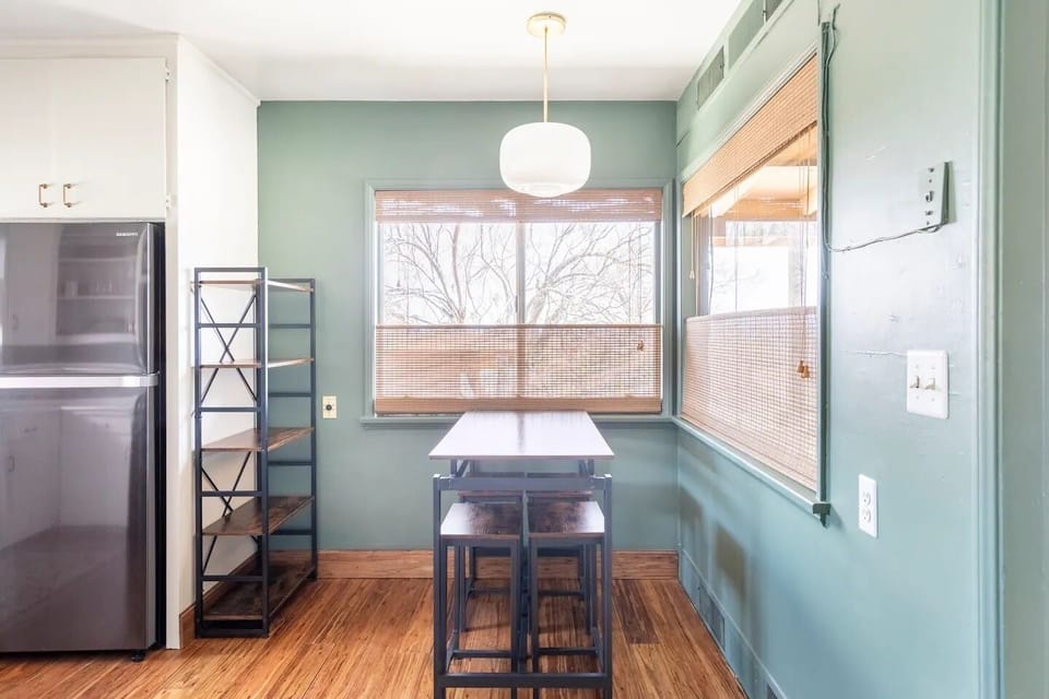 Dining Area with Mountain View