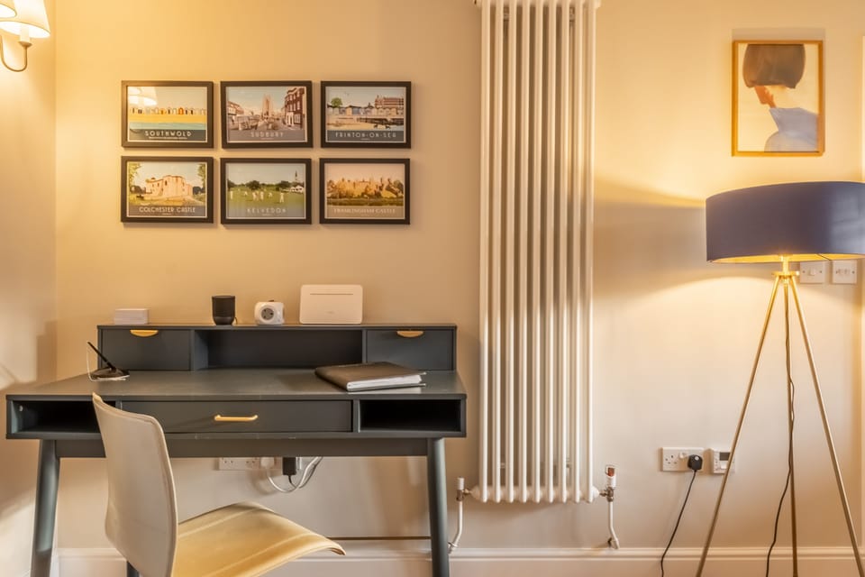 Ground floor: Study area