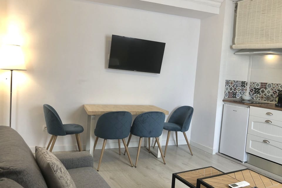 Catedral Olehousing - One Bedroom Apartment, Sleeps 4 Apartment in Seville