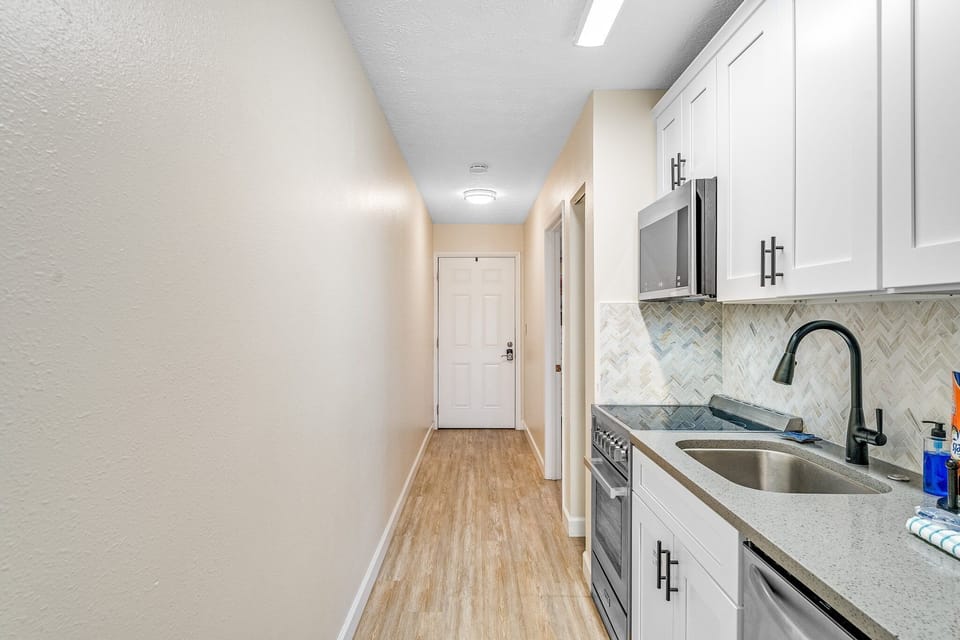 Fully Stocked Kitchen with Stainless Steel Appliances and Dual (Keurig/Drip) Coffee Maker