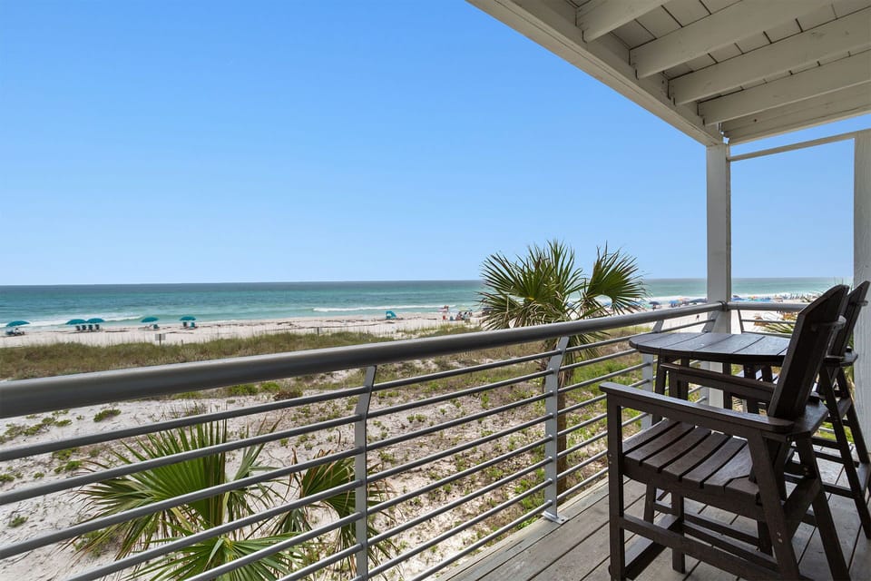 22-Walton-Dunes-13-Main-Balcony