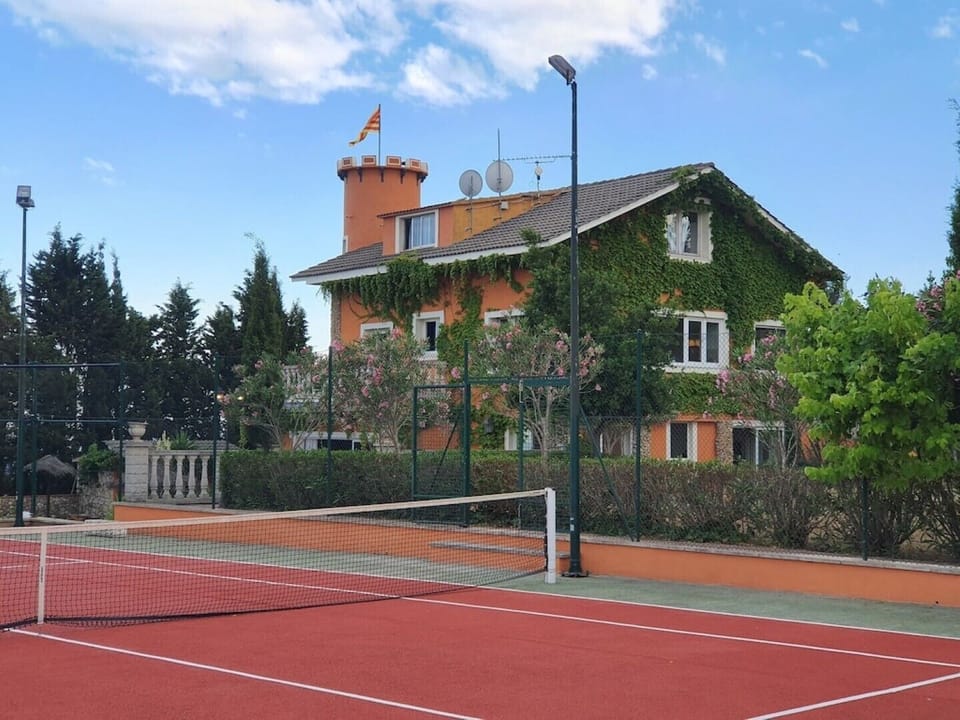 Sport court