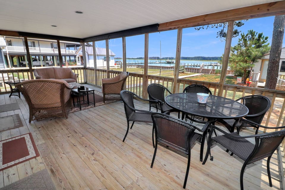 Screened Porch