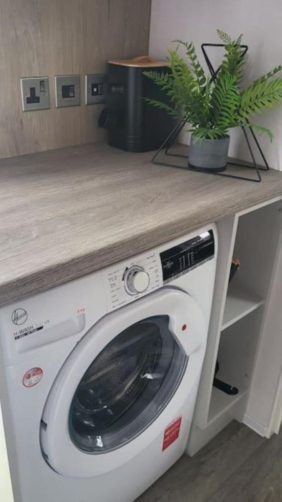 Washing Machine in Entrance Hall