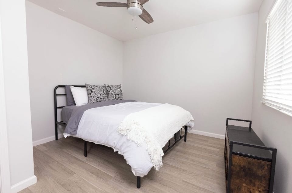 Bedroom 2 with queen bed 