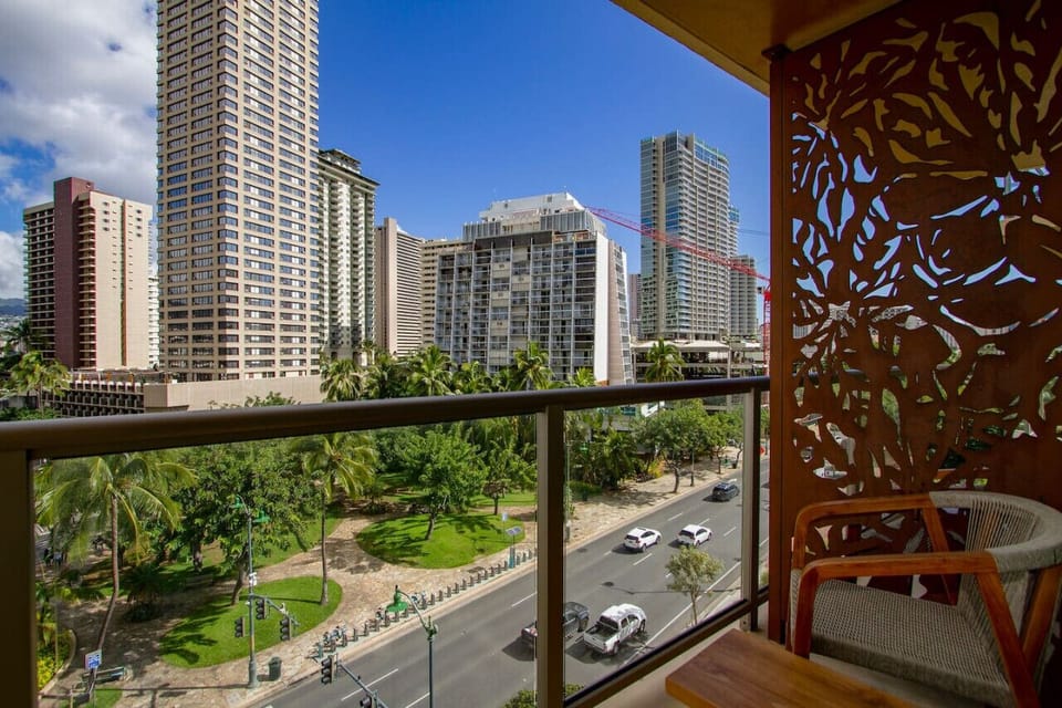 balcony facing lively Kalakaua Ave