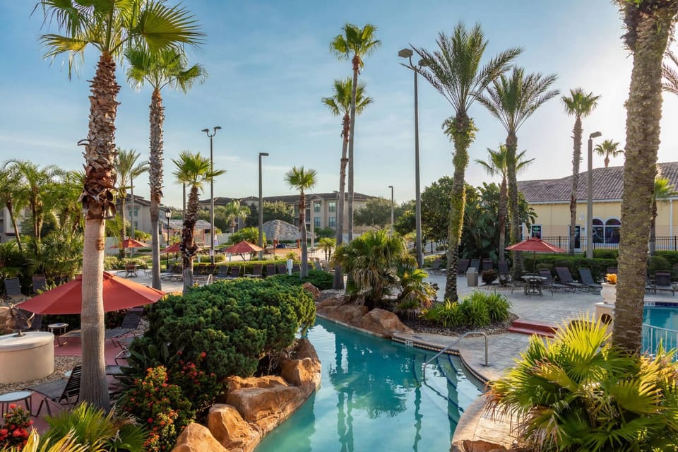 Lazy river