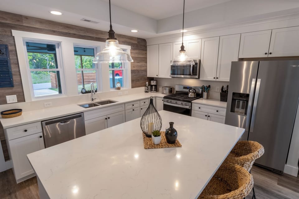 Main Level | Kitchen