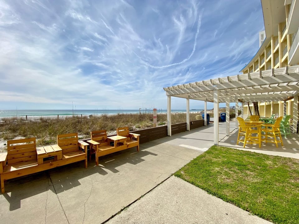 Continental Condominiums Seating Area