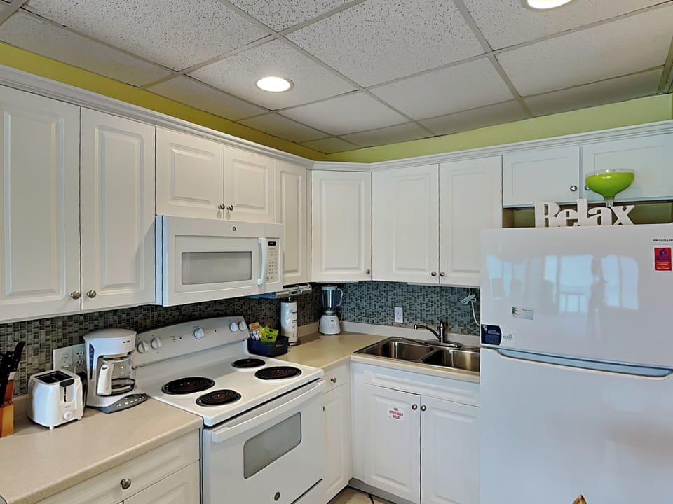 Studio Kitchen