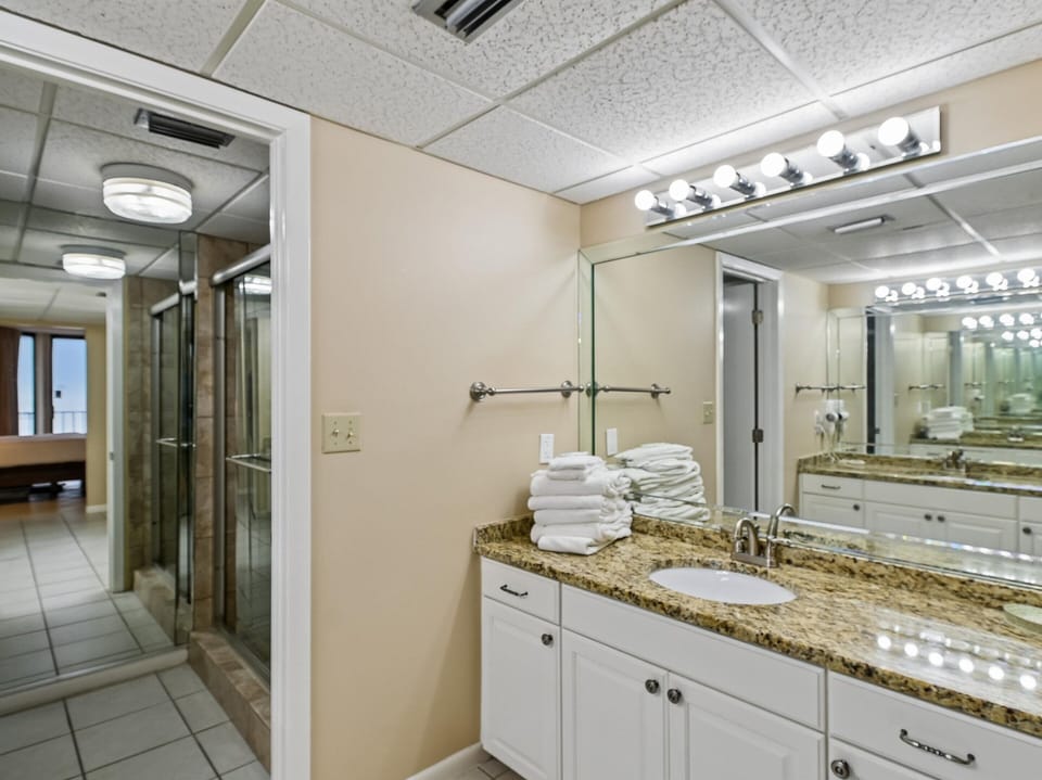 Primary Bathroom - Vanity