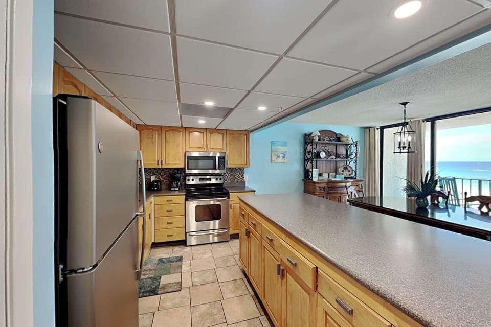 Kitchen - Modern Appliances