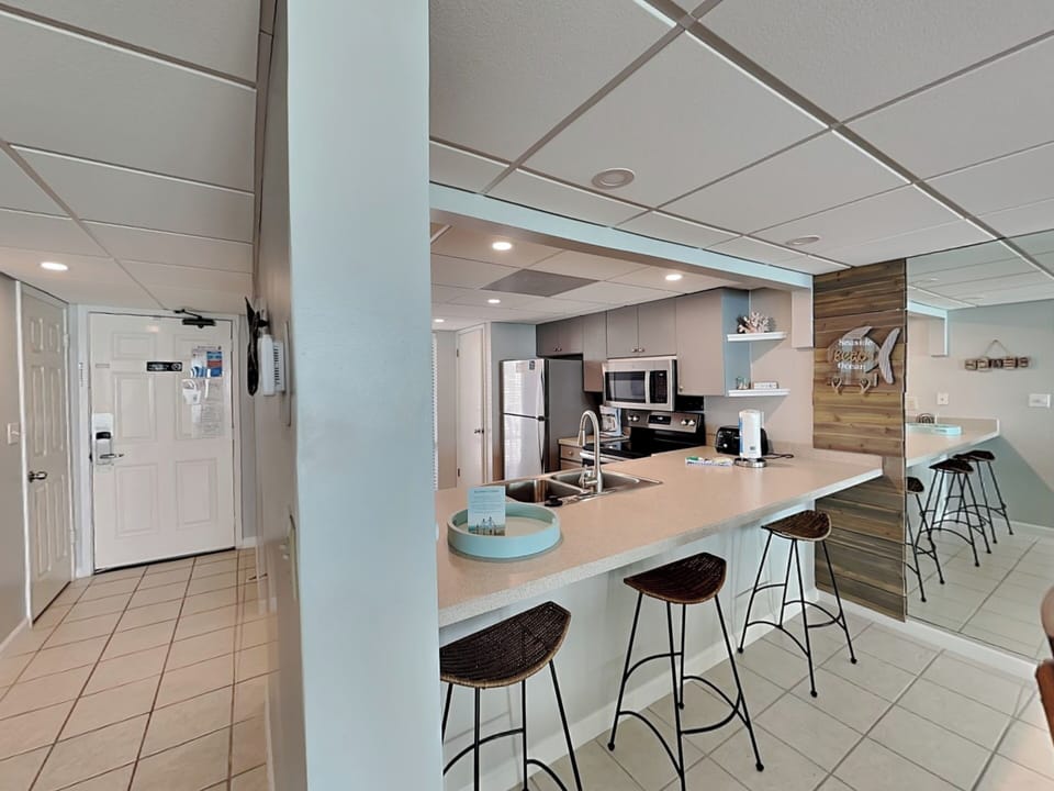 Breakfast Bar - Seating