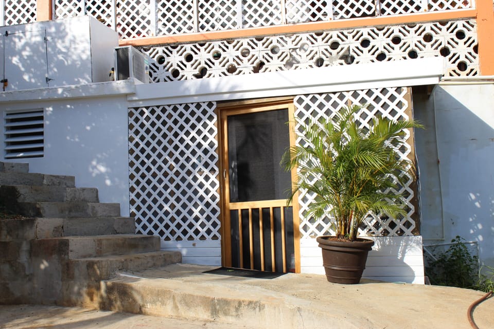 Private 1 bedroom apartment - 10 min from Magens Bay Beach Apartment in Virgin Islands (U.S.)