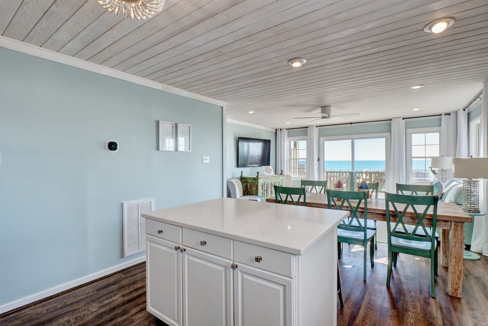 Dining/Family room