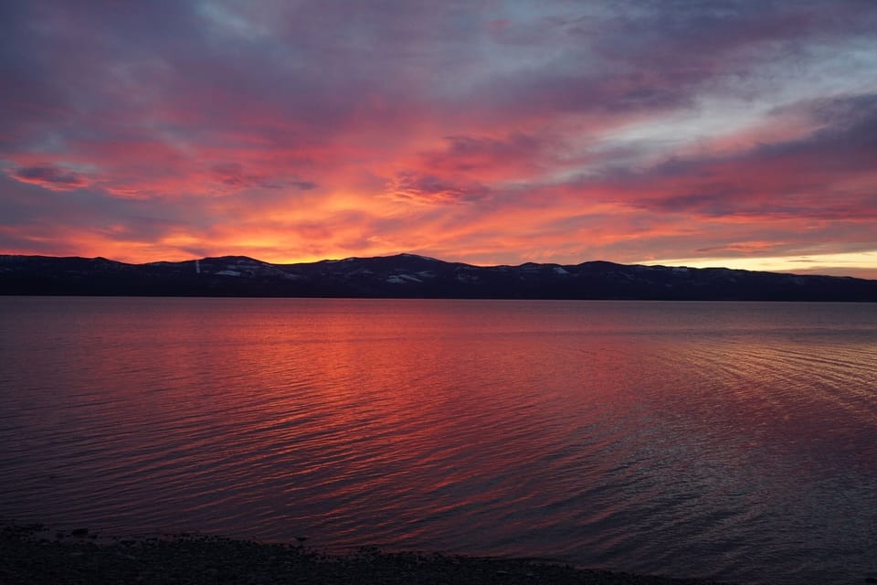 Red skies at night, sailor's delight!