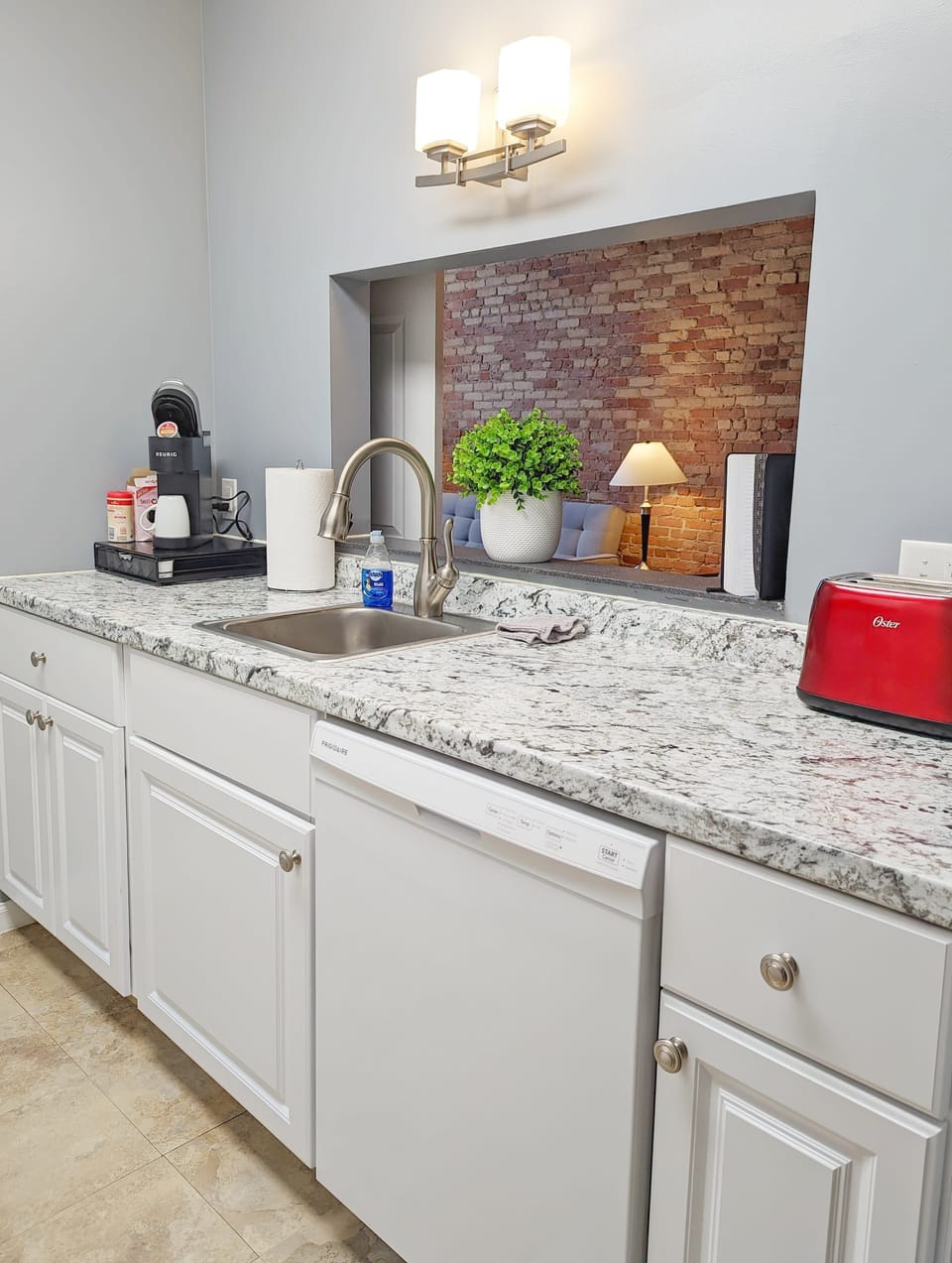 new 4 cup coffee maker instead of keurig shown.