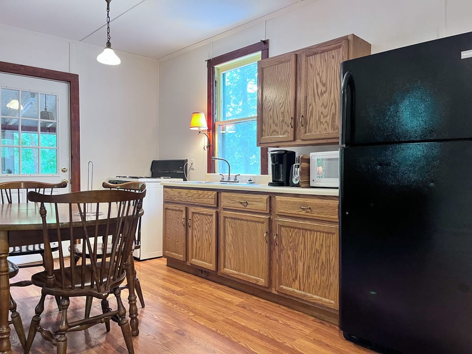 Pine.kitchen