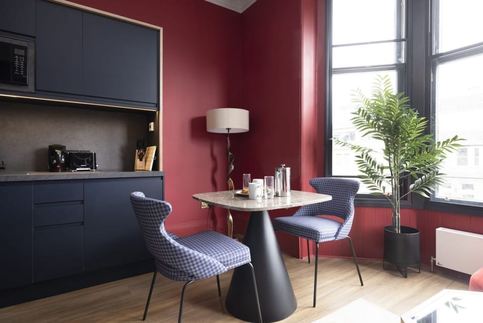 Studio with bed and kitchen