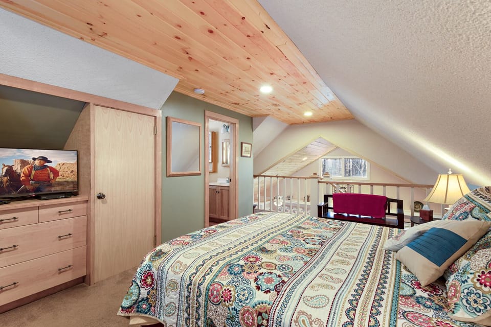 TV and Full Loft Bathroom