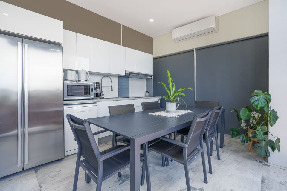 Ground floor kitchenette area