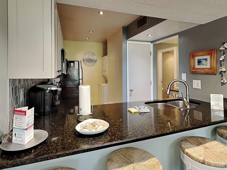 Breakfast Bar