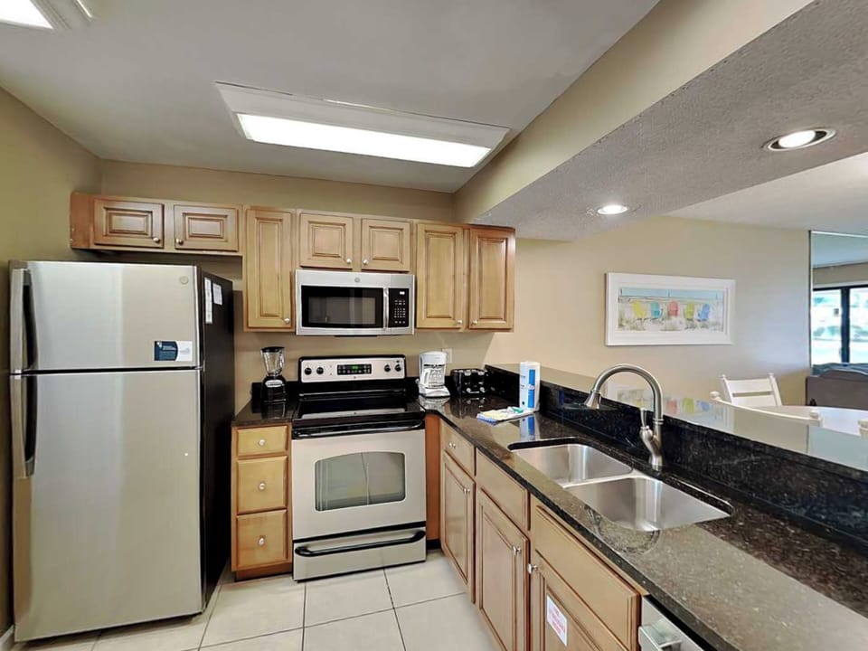 Kitchen - Modern Appliances