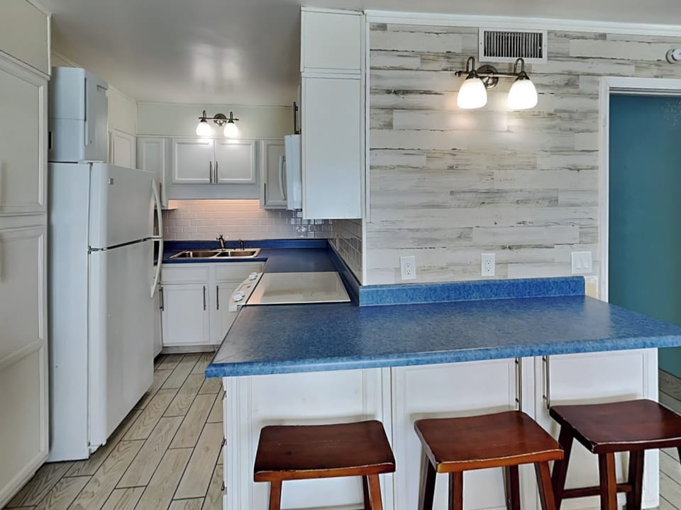 Breakfast Bar