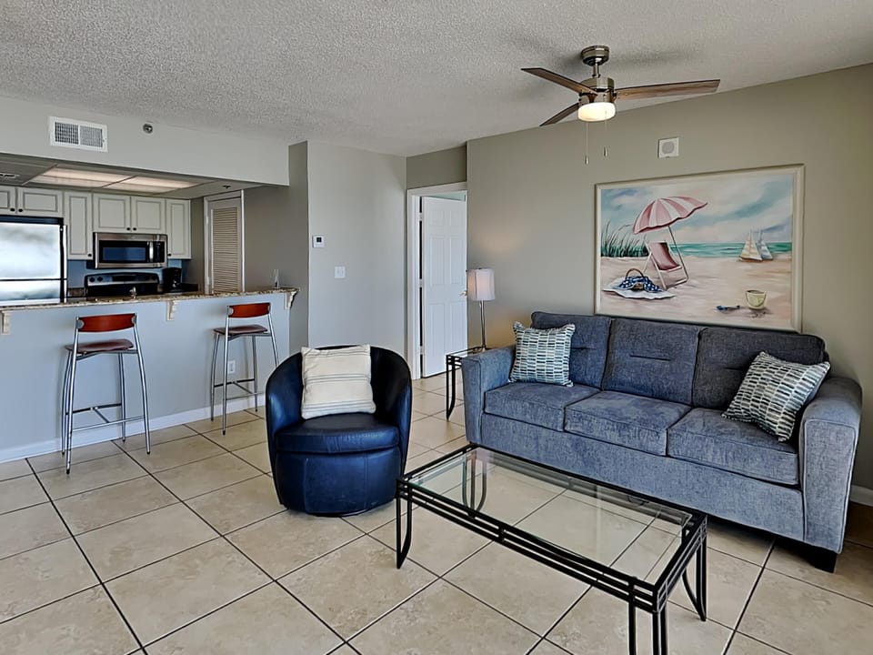 Living Room | Queen Sofa Sleeper