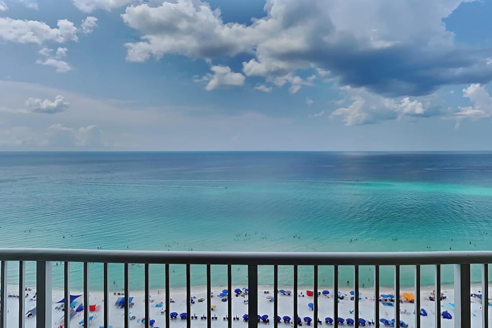 Gulf Front Balcony - Endless Gulf Views