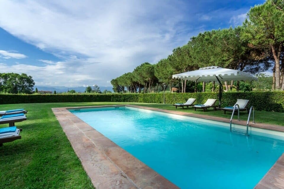 Private pool and gardens