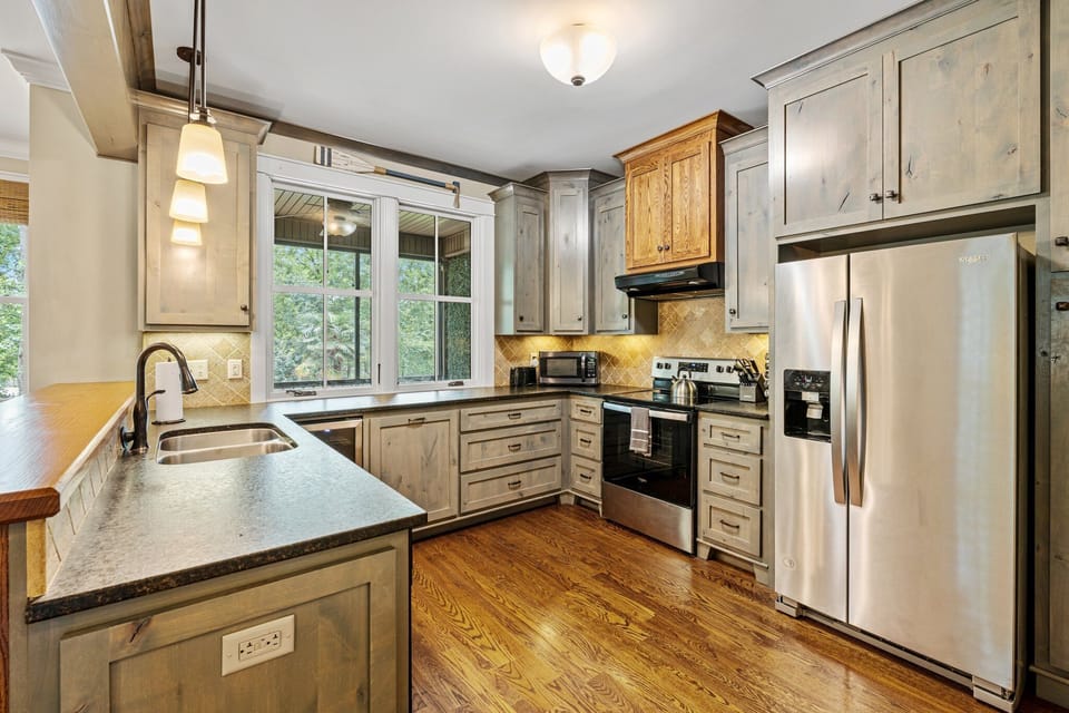 Fully stocked kitchen