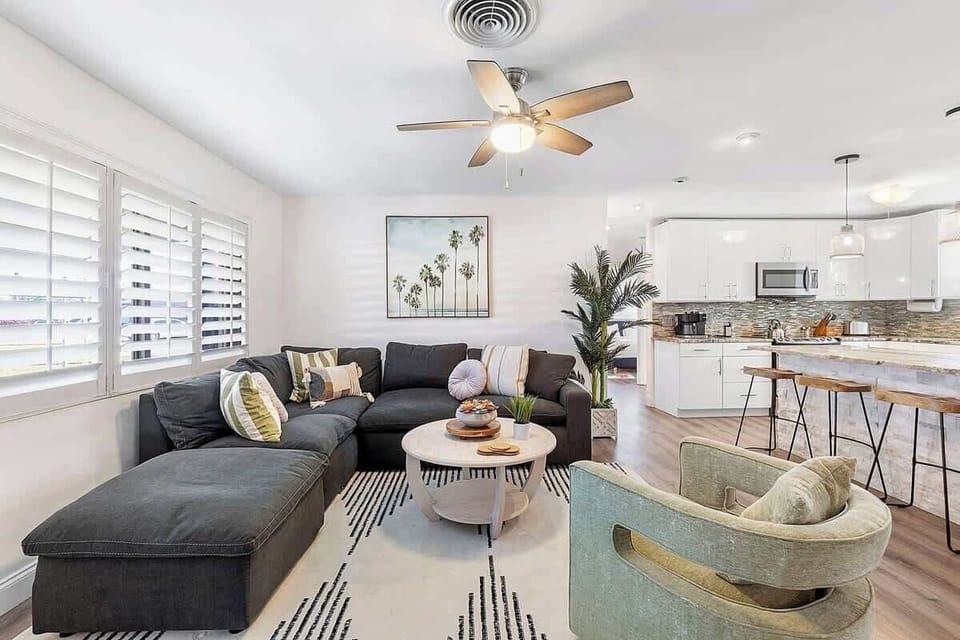 Open concept living/dining/kitchen. Brand new furniture throughout
