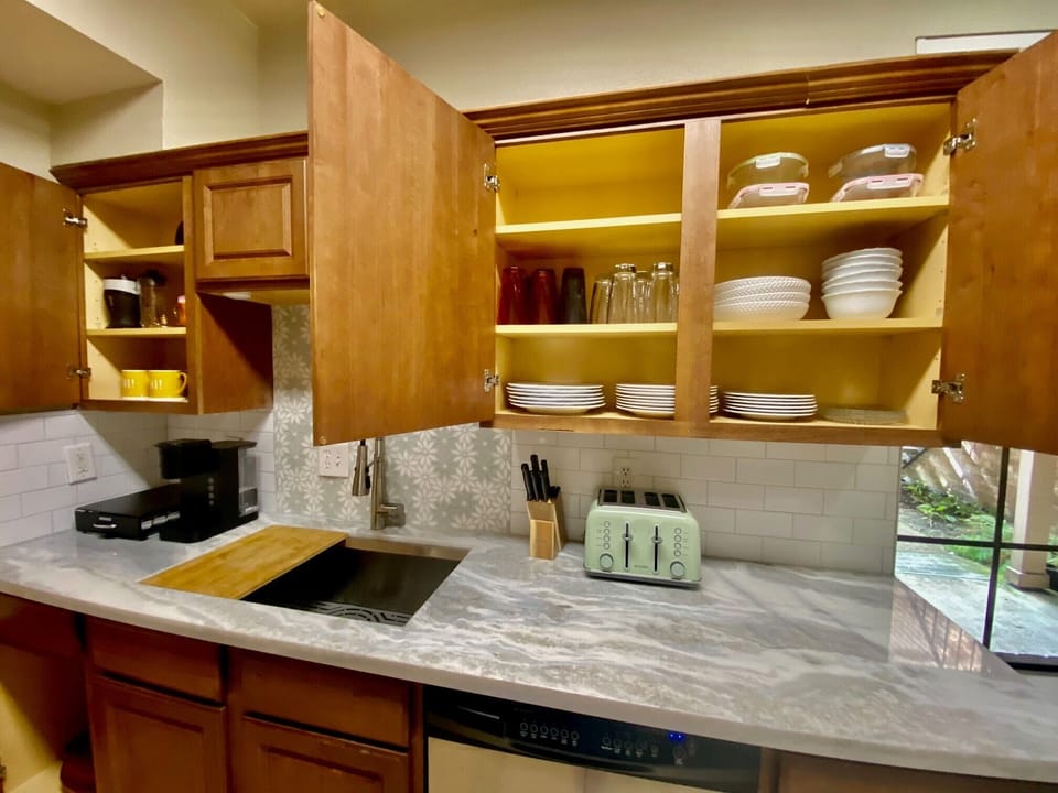 Expertly stocked kitchen with all the essentials and the extras!