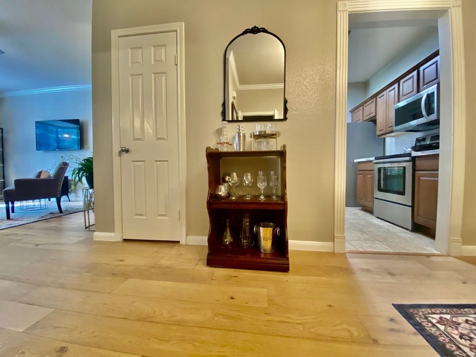 Bar cabinet with everything you need to fix a cocktail.