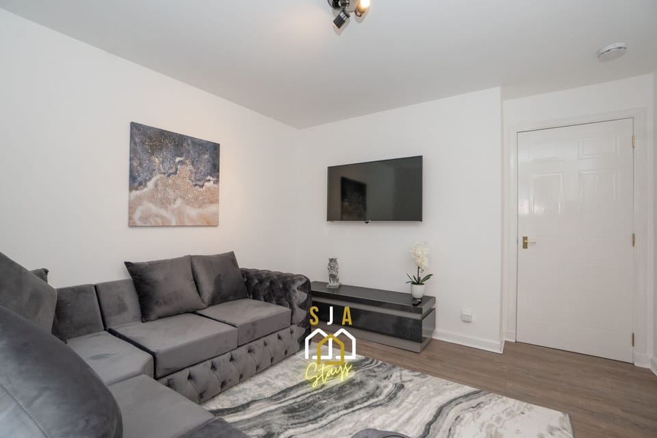 Living Room / Lounge