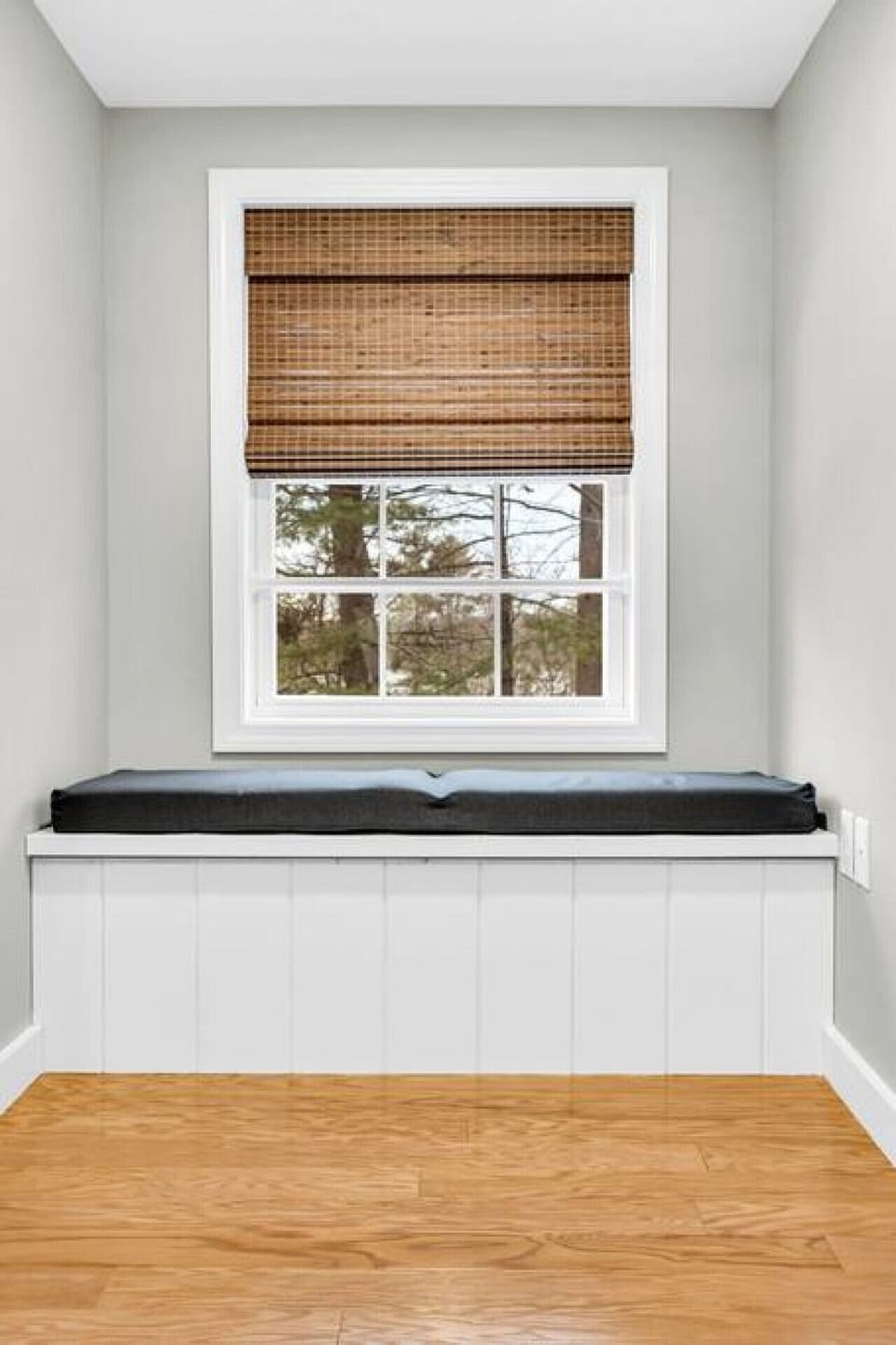 Second floor queen bedroom w/twin sized convertible chair (bedding provided), built in window seat & its own wall AC/Heat unit