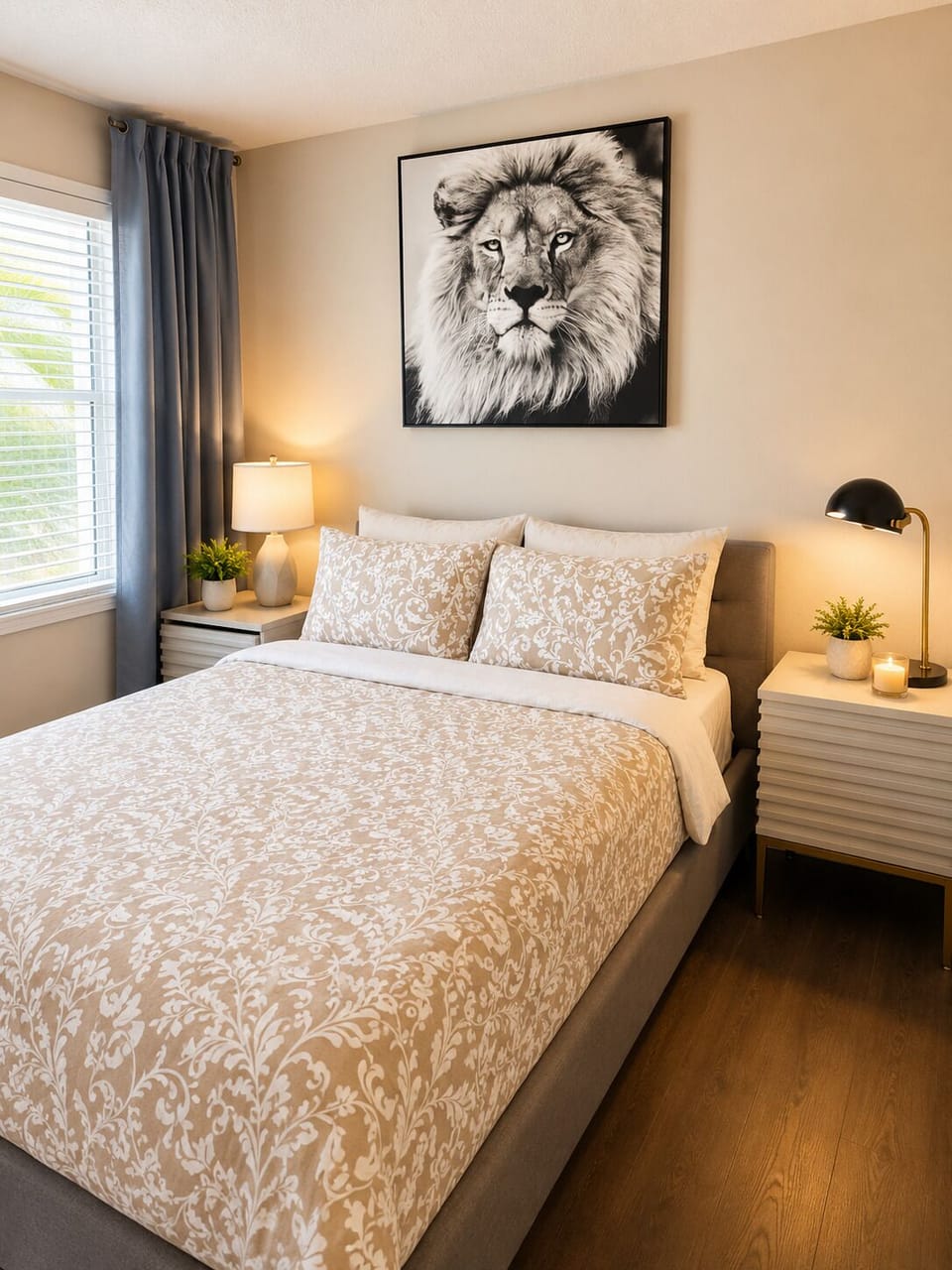Queen bed 