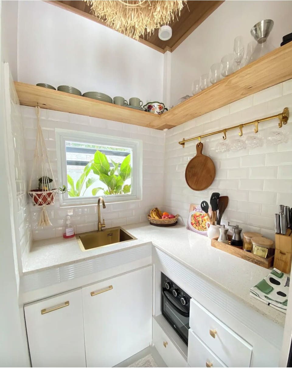 cottage style & fully equipped kitchenette