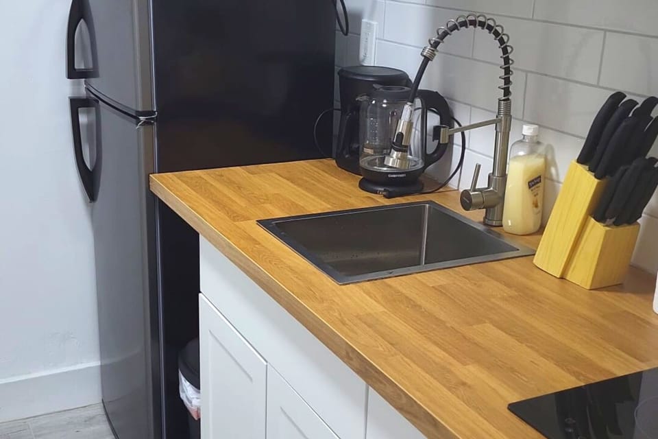 Fully equipped kitchen with all the necessities that will make you feel at home.